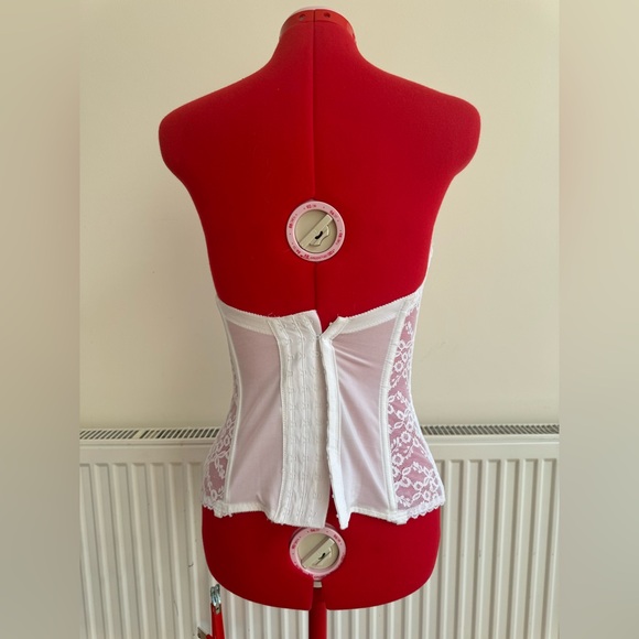 Vintage Satin Lace Corset - Picture 3 of 4